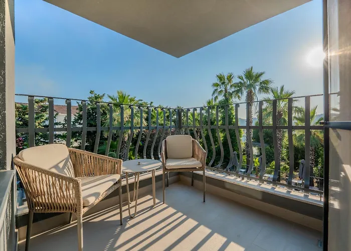 Sofa Okaliptus Φετιγιέ